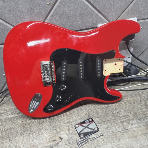Guitar body project man - body, cave