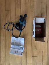 Makita BO5041/1 125mm Electric Random Orbit Sander 110V with Sandpaper