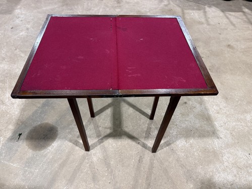 Mahogany card table - card,