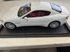 1/18 - 2007 MASERATI GRAN TURISMO - PEARL WHITE - MINT - MONDO MOTORS