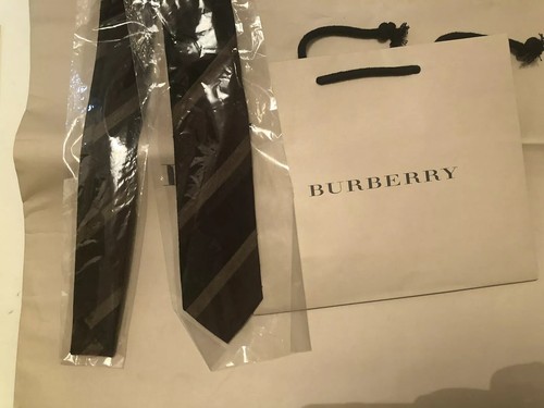 Burberry new pack silk - new,