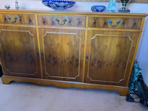 Brown wooden sideboard - brown,