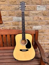 Squier SA-105  Guitar By