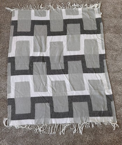 West elm white light gray - west, dark