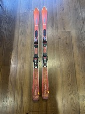 DYNASTAR EXCLUSIVE LEGEND SKIS