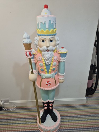 5ft candy nutcracker - 5ft,