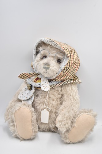 Charlie bears grandma - charlie, teddy