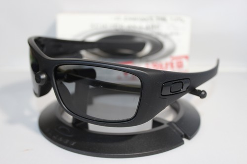 Very nice oakley - very,