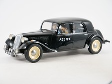 Aroutcheff ARW1 Citroën Traction – Police Tif Et Tondu – Resin 40 Cm – 444 Ex