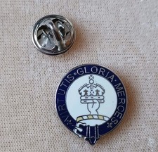 Scotland Clan Robertson Scottish Lapel Pin Badge Glory is the Reward of Valour
