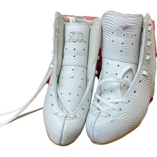 EDEA Wave Women's Figure