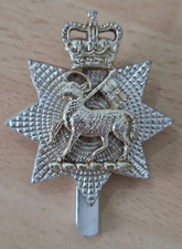 QE II Crown, The Queens Royal Regt (West Surrey), British Military Cap Badge