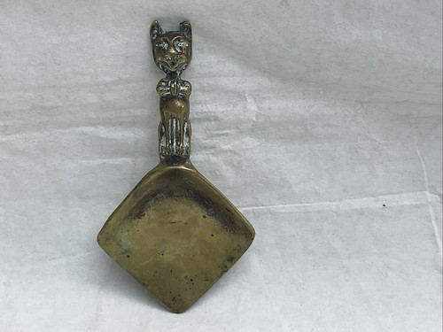 Vintage brass cheshire cat - brass, tea