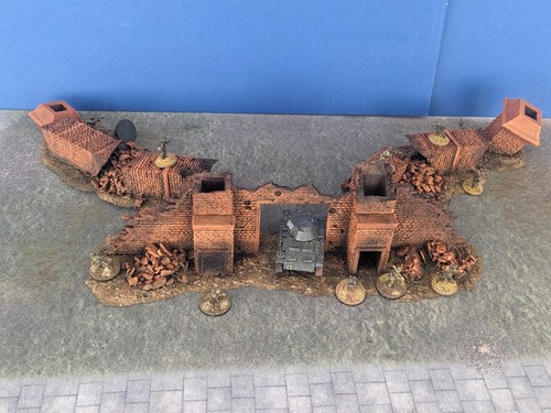 100 15mm scale - 1/, ruined