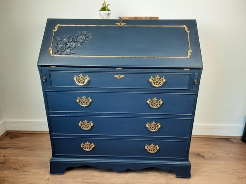 Beautifully handpainted - beautifully,