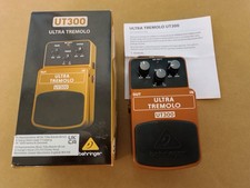 Behringer UT300 Ultra Tremolo – Effect Pedal for Electric Guitar