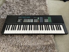 Yamaha PSR-32 Portatone 61 Key Electronic Keyboard Tested And Working