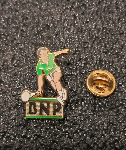 Pin bnp banque spot - spot, tennis