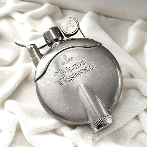 Vivienne westwood oil lighter - vivienne,