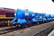 PHOTO  FEA-F 'WATER CANON' 60FT BOGIE FLAT WAGON (WITH TRACK CLEANING WATER TANK