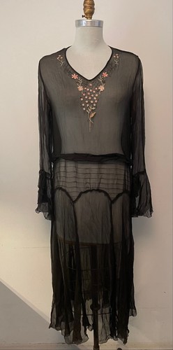 Vtg black silk - vtg, chiffon