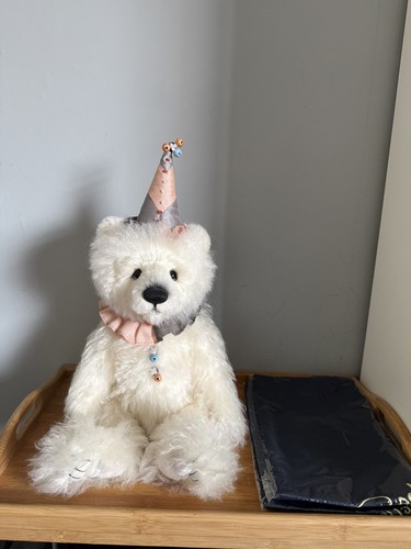 Charlie bears colvig - charlie,