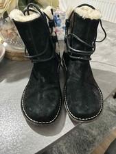 Uggs suede boots
