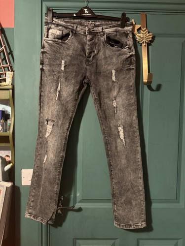 Twisted soul black faded grey