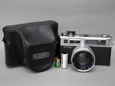 Yashica Electro 35  Range Finder 35mm film camera 45mm 1.7 Lens early model