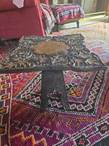 Antique small carved indian - antique,