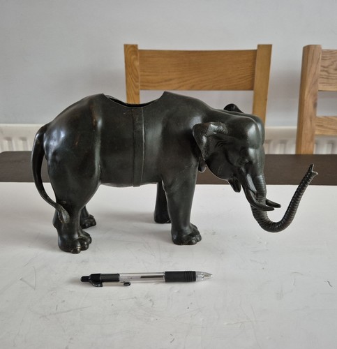 Interesting antique well cast - interesting,