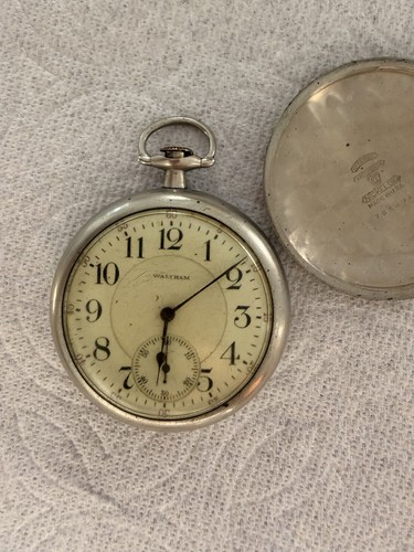 Waltham open face pocket watch - face,