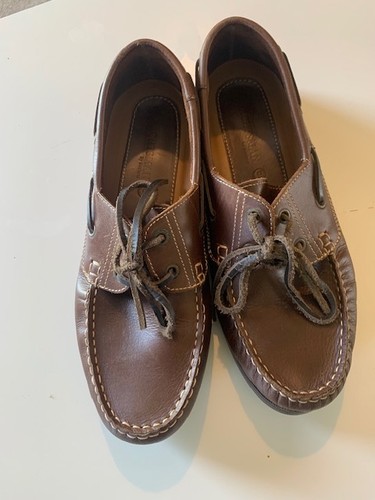 Gents size deck shoes in - gents,