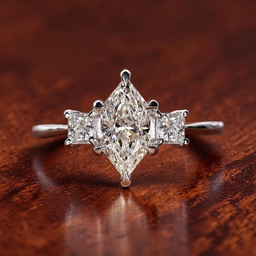 Marquise cut ct igi - 2.60,