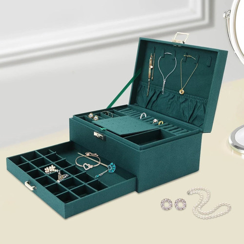 Green layers jewelry - green, 3-layers