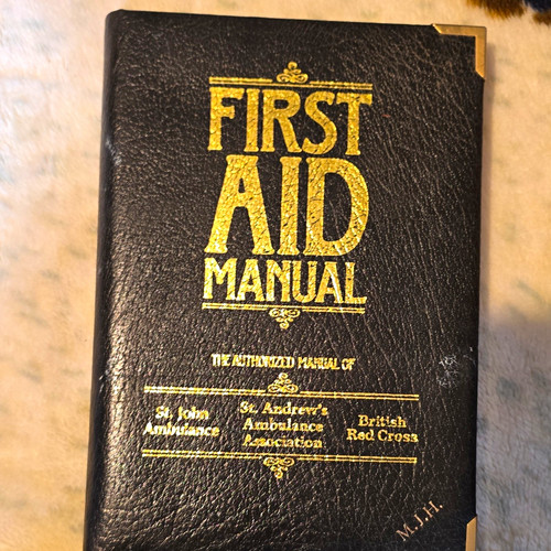 Dorling kindersley first aid - dorling,