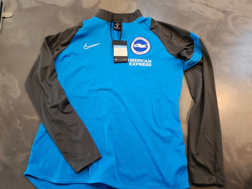 Brighton hove albion - hove, 1/4