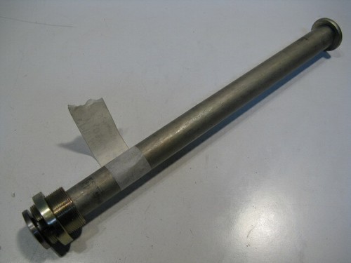 Swingarm thru axle - swingarm,