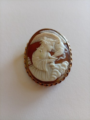 9ct gold cameo brooch - , large