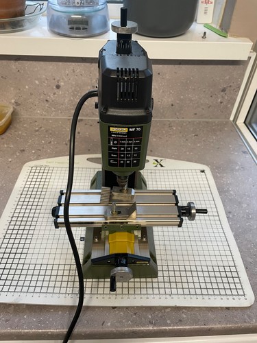 Small milling machine - small,