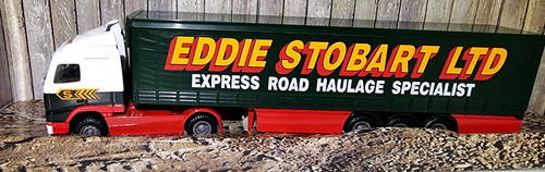 Corgi volvo articulated lorry - corgi,