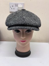 Harris Tweed Herringbone Flat