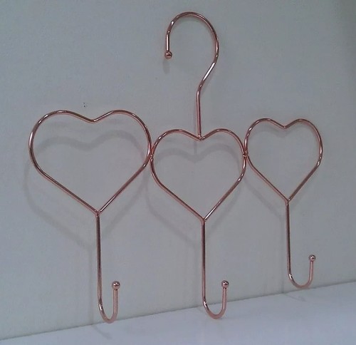 Rose gold heart shaped metal - rose,