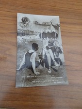 Postcard BRIDLINGTON women on