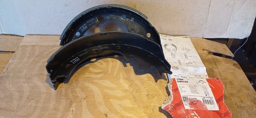 Trw gs6220 rear brake shoes - gs6220,