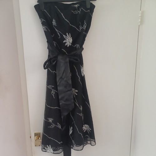 Tesco black white beaded - tesco,