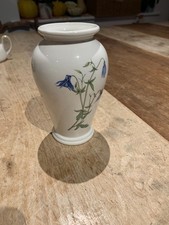 Portmeirion Pottery - Queens Hidden Garden Vase by David Bellamy