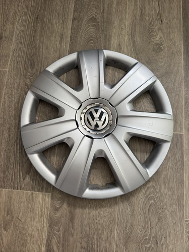 Polo wheel trim hub - trim,