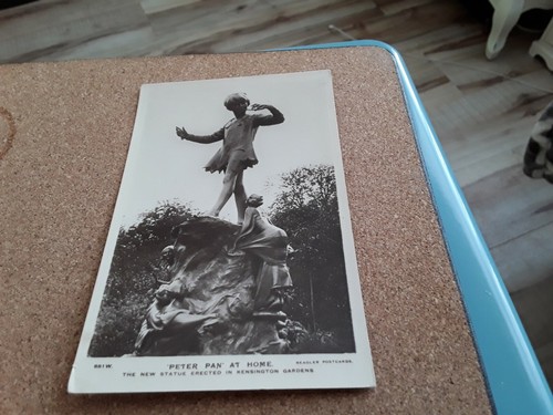 Beagles postcard peter pan - pan, at
