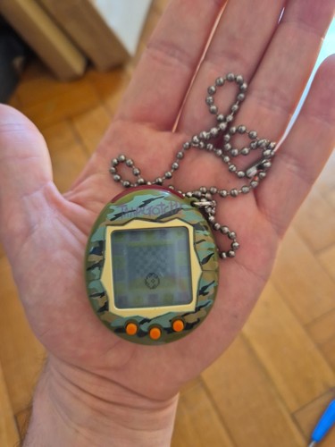 Tamagotchi connection 2004 - connection, v2